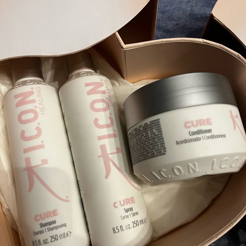 Icon Cure σετ καινούργιο με σαμπουάν, conditioner και σπρέι