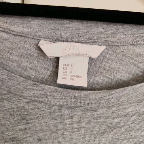 H&M Grey T-shirt with Decorative Fringes like new, Size S