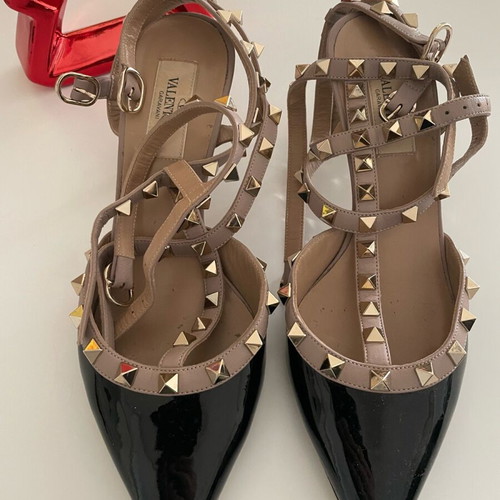 Valentino Garavani pumps used, black size 37.5, 4cm heel