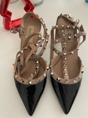 Valentino Garavani pumps used, black size 37.5, 4cm heel
