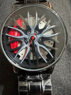 Men's wristwatch with car wheel design, quartz, new