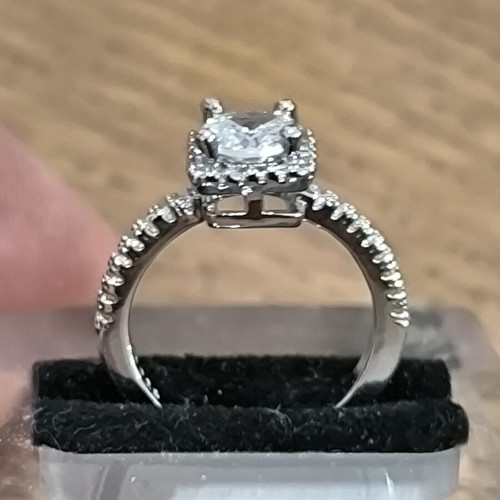 Silver 925 ring with white CZ stone halo design, new