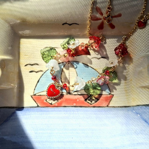 Women's gold necklace handmade, new, red and gold