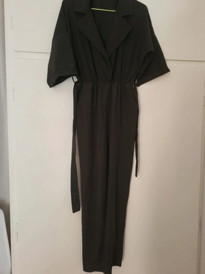 Jumpsuit new, one size