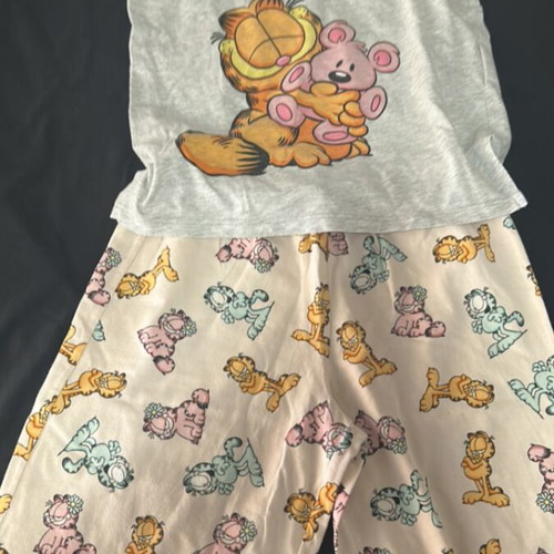 Garfield pajamas girl Benetton like new, gray multicolor