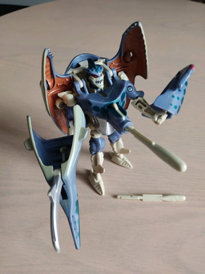 Beast Wars Hammerhead figure used with minor missing fin