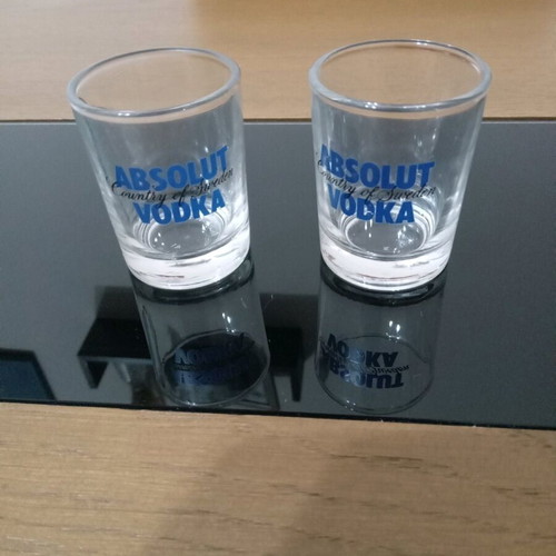 Absolut Vodka shot glasses like new, set of 2