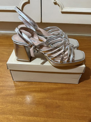 Bottega 22 Silver Women's Sandals with Multiple Straps and Block Heel, New