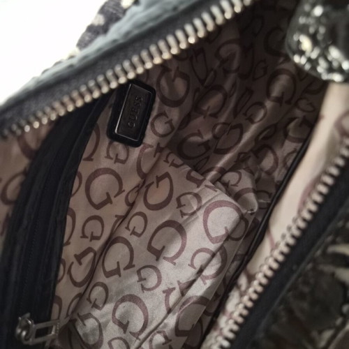 Guess Vintage Y2K Baguette Shoulder Bag like new, black and white