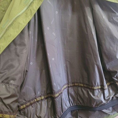 Marmot waterproof membrain hiking jacket with hood, large