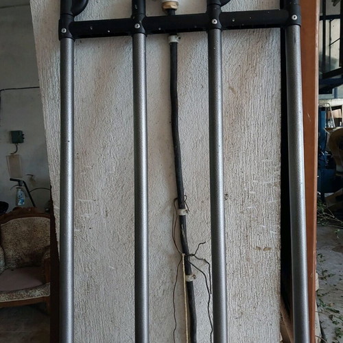 Bed rail like new, dimensions 2x40 cm