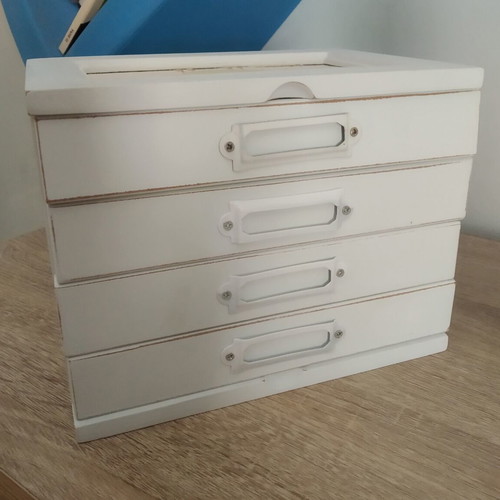 Photo album set like new, wooden with embroidered fabric design, 24x4 pcs