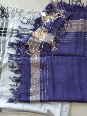 Oh la la scarves like new, two pieces, grey and purple viscose