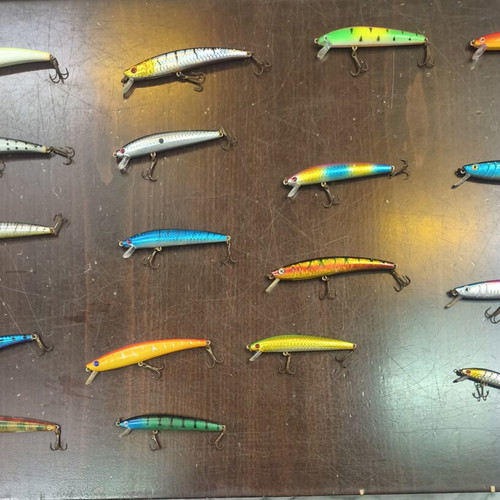 Artificial fishing lures used, pack of 18 for spinning