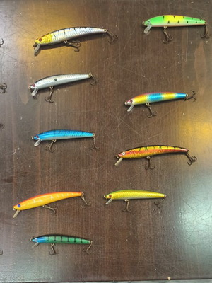Artificial fishing lures used, pack of 18 for spinning