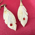 Earrings used without clasp