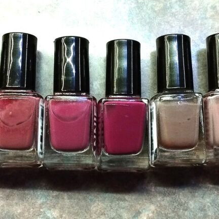 Set of 10 spring and coral nail polishes, new