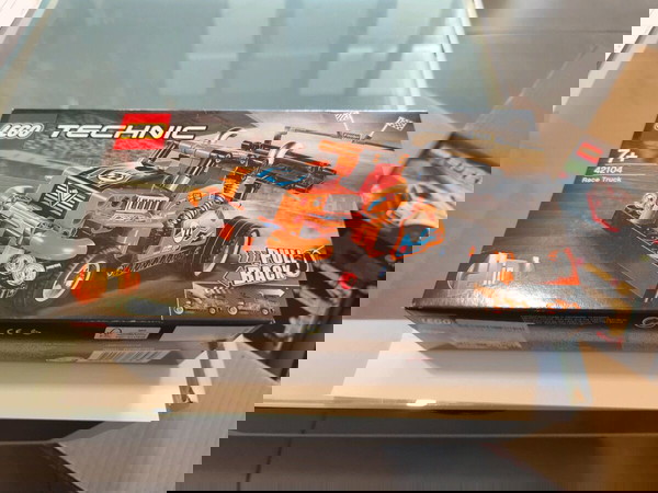 Lego Technic 42104 Race truck