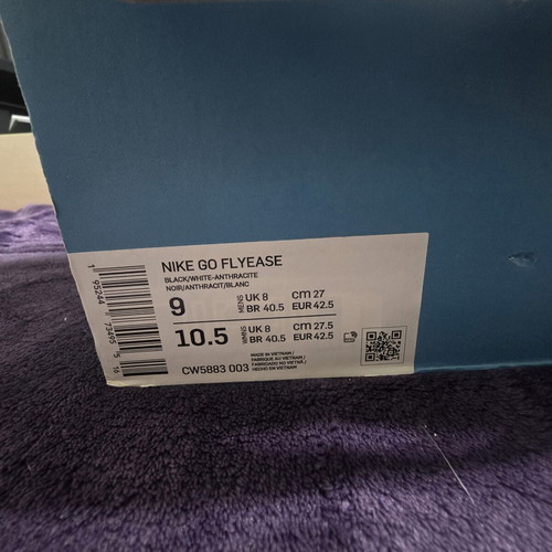 Nike GO FlyEase sneakers size 42.5, black