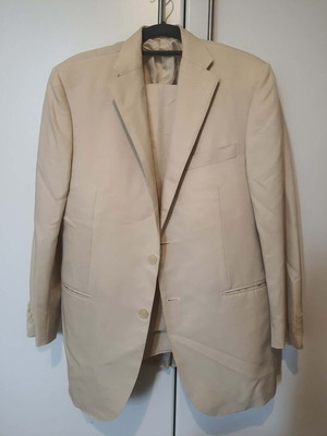 Corneliani κοστούμι σαν καινούργιο, μέγεθος 50, virgin wool, μπεζ
