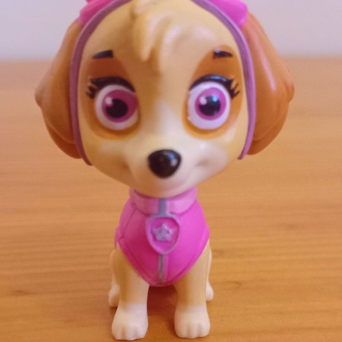 Skye figure from Paw Patrol like new, 5 cm