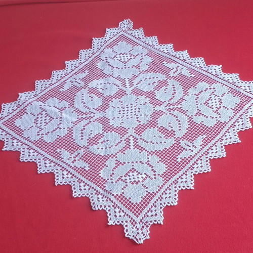 Square filet lace doily handmade vintage 1950s from Tinos