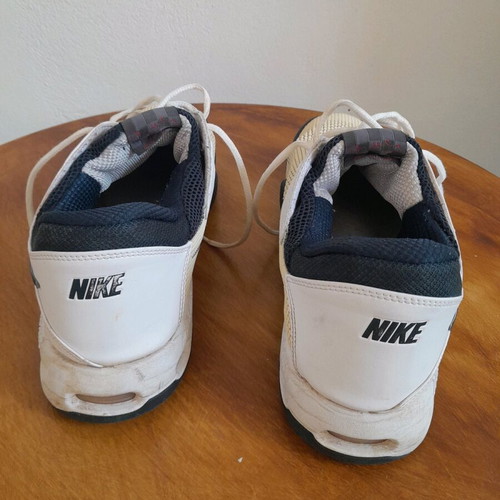 Nike Air Max Courtballistec shoes used, size 44, white