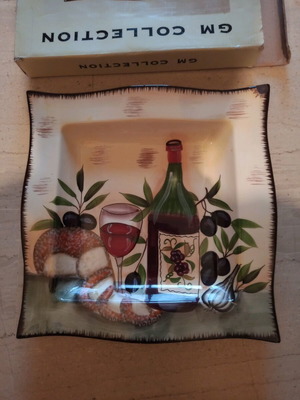 Square decorative platter GM Collection like new, summer design