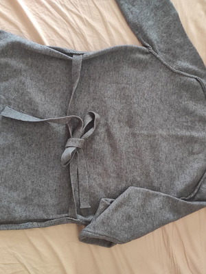 Gray blouse new with turtleneck and belt, size M/L