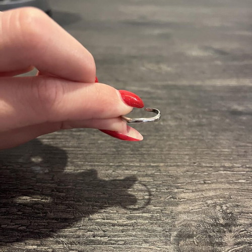 Silver ring brand new in excellent condition