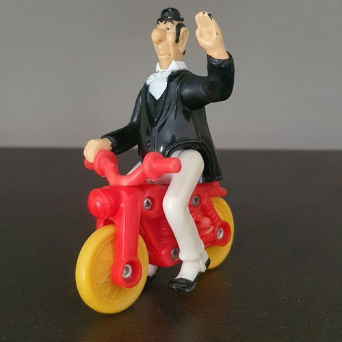 Edgar Balthazar figure from The Aristocats 1994 Disney McDonald's