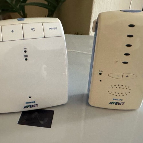 Avent Baby Monitor like new with Night Light and Talk Back