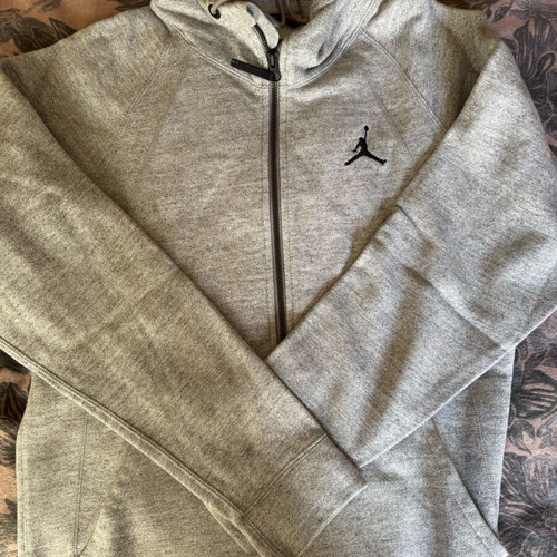 Jordan jacket gray size Medium like new