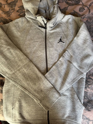 Jordan jacket gray size Medium like new