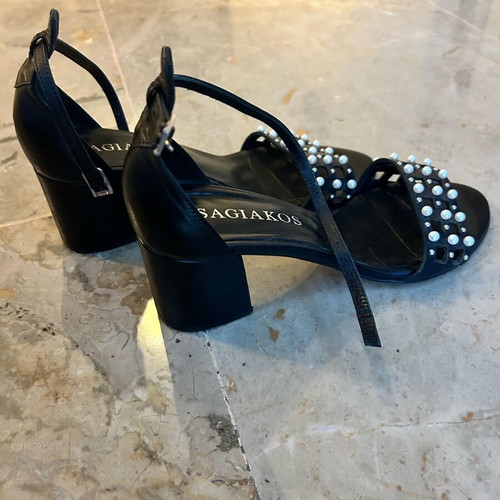 Sagiakos leather sandals used with pearls size 37 black