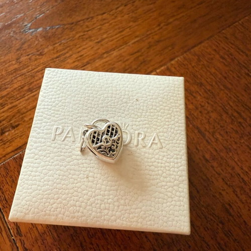 Pandora silver heart with key like new