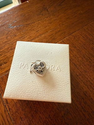 Pandora silver heart with key like new