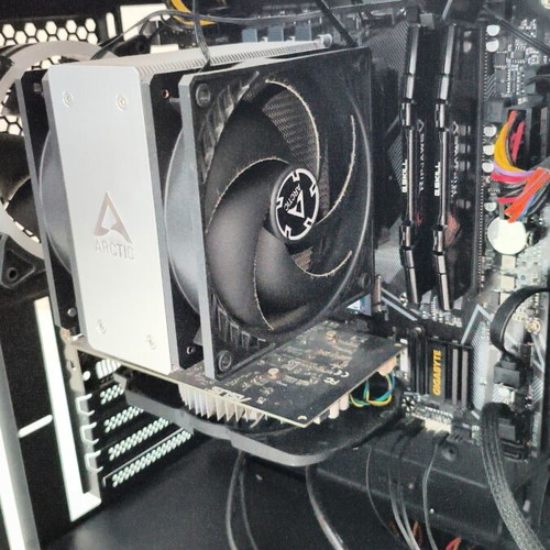 Desktop PC Tower with Gigabyte B550M DS3H and AMD Ryzen 7 5800X