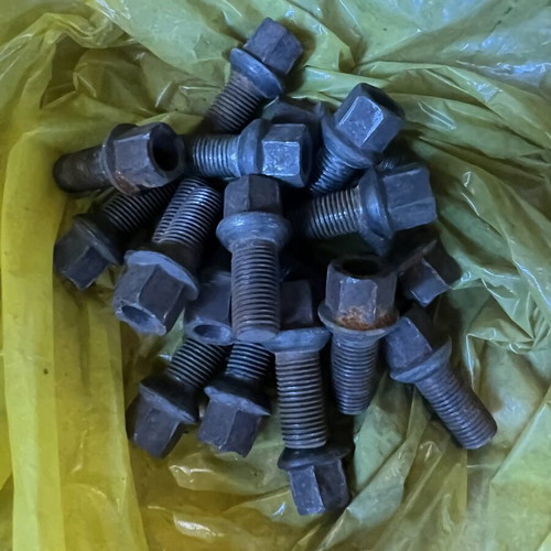 Car bolts used, pack of 19