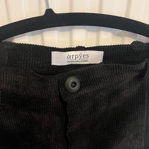 Arpyes pants medium new