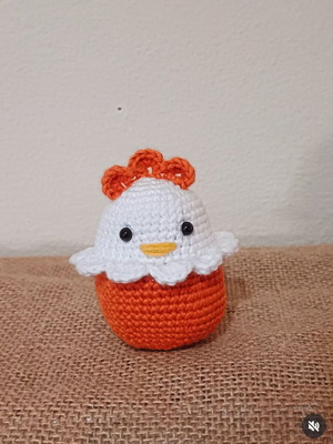 Easter knitted handmade chick 8cm