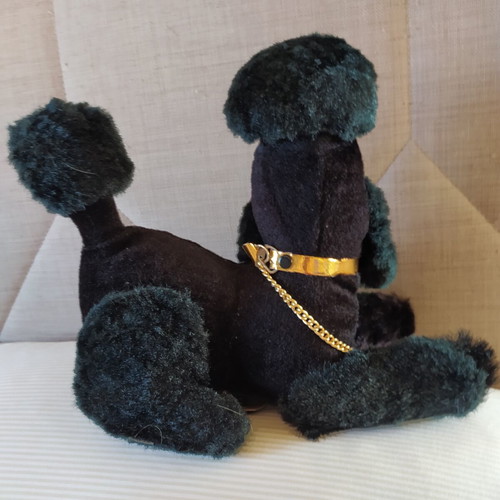 Vintage Poodle 6-Transistor Radio, Made in Japan