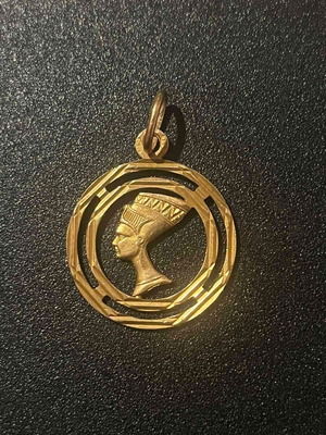 Handmade Egyptian Nefertiti Pendant 18Kt like new, Dual Face technique