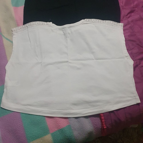 T-shirts set of 3 like new, size L