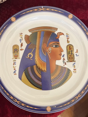 Set of 2 collectible decorative plates Ancient Egypt porcelain like new