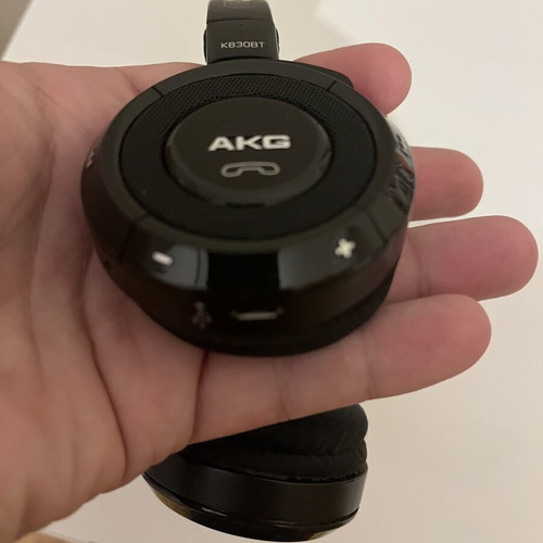 AKG Harman Kardon wireless headphones with Bluetooth and controls