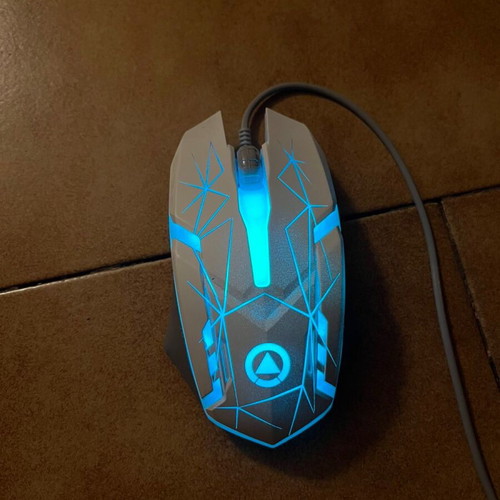 Gaming mouse with colour changing like new