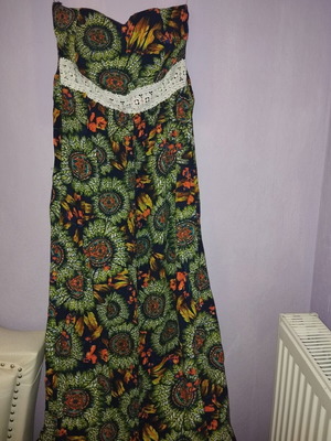 Strapless dress L/XL like new, long with summer colors