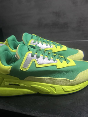 Diesel S-SERENDIPITY sneakers size 42, green