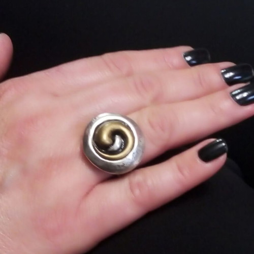 Handmade two-tone statement ring spiral yin yang new